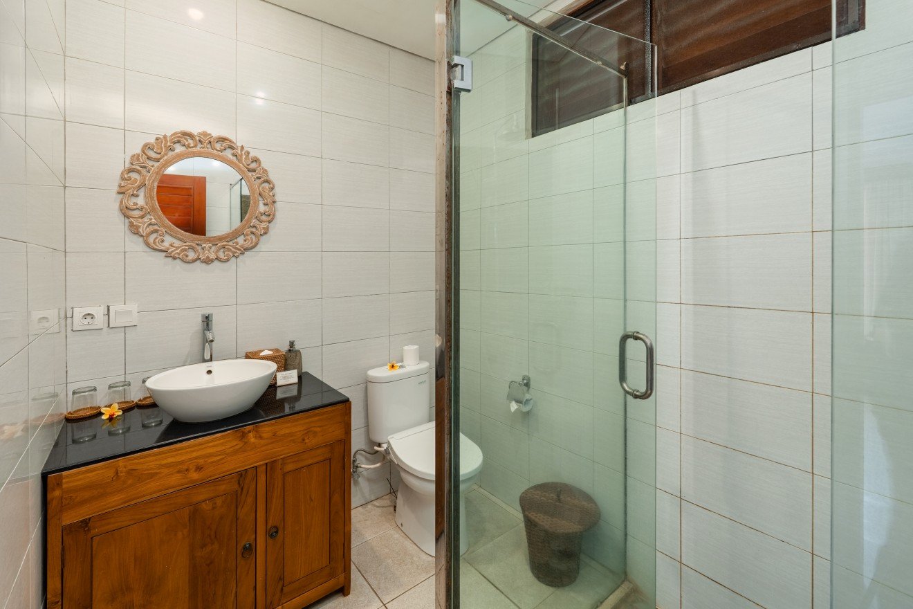 Gunung Merta Bungalows - Superior Triple Room2