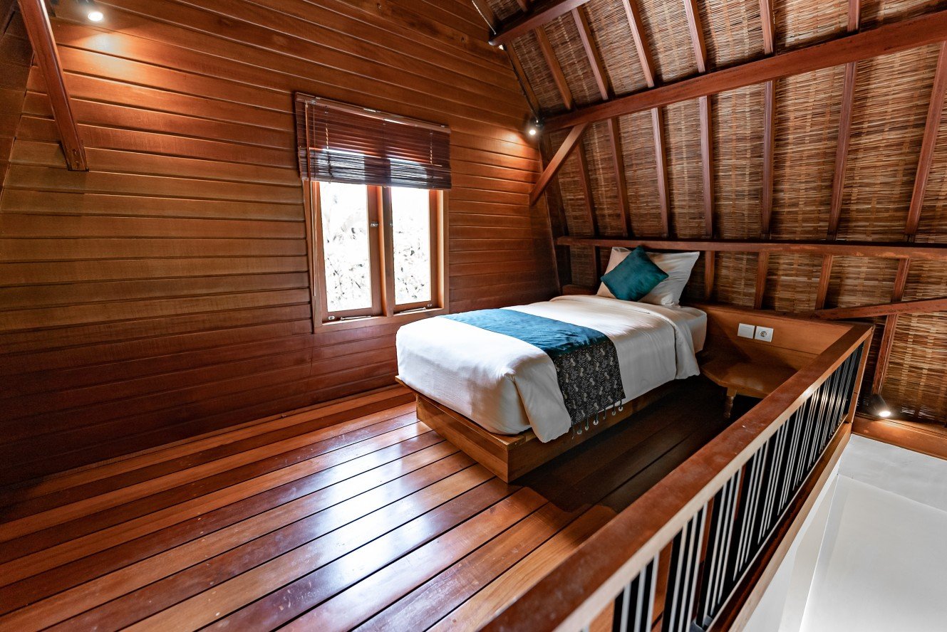 Gunung Merta Bungalows - Superior Triple Room6