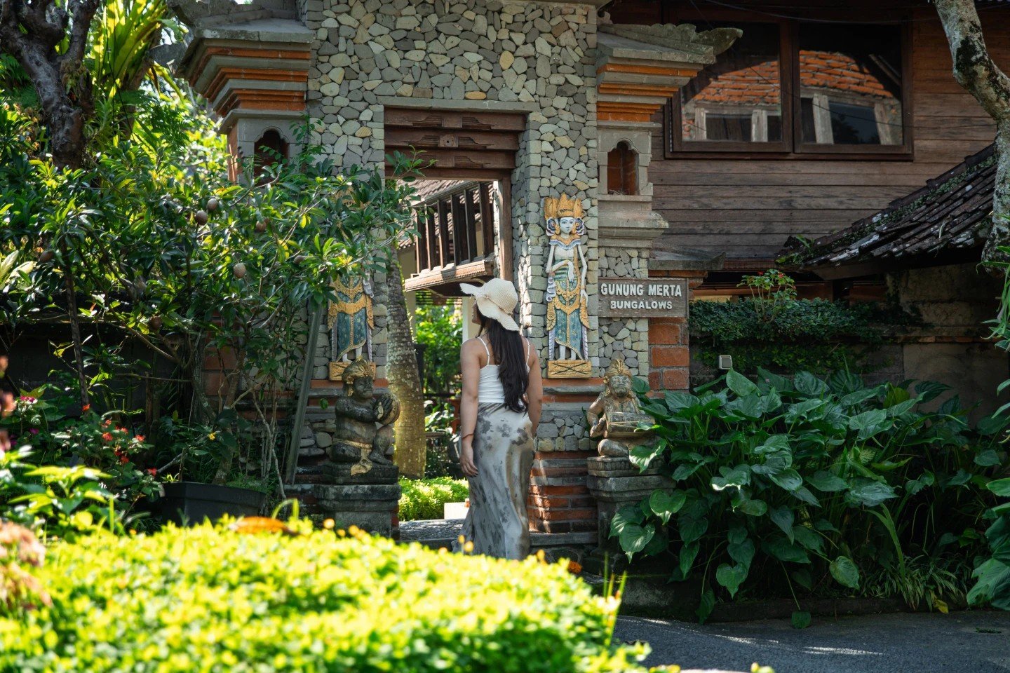Gunung Merta Bungalows9